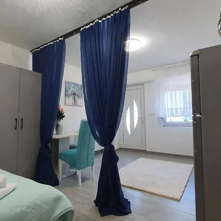 Mint Apartment *